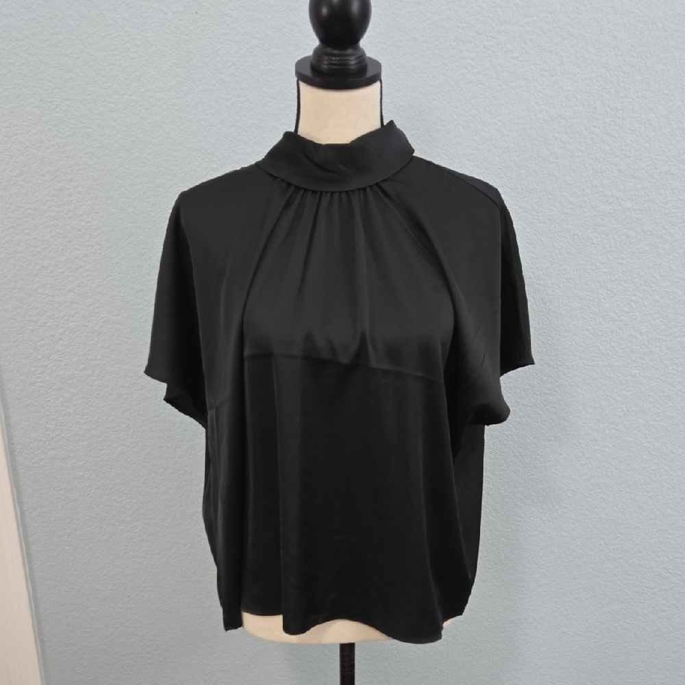 NWT BANANA REPUBLIC High-Neck Short Dropped Sleeves Back V Neck W/ Tie Sz Medium
